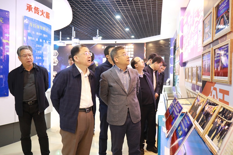 有研集團副總經理周旗鋼一行到江西省科學院調研